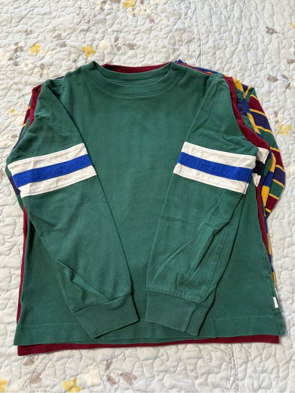 Gap kids boys long sleeves Tees